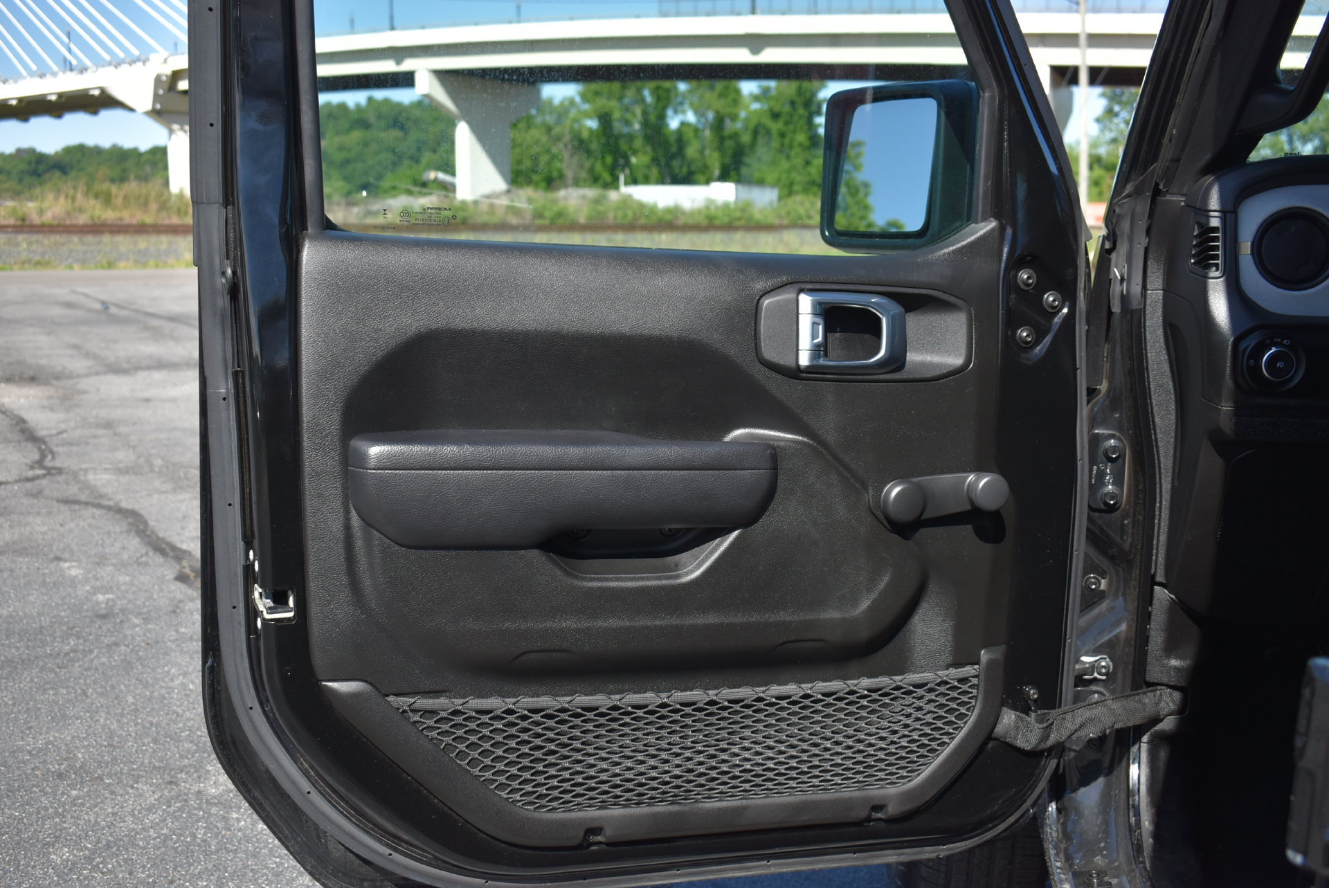 Used 2024 Jeep Wrangler Unlimited Sport AWD/4WD image 11