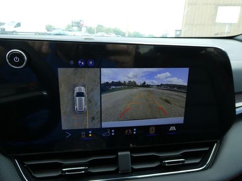 New 2027 Chevrolet Equinox RS w/ Safety and Technology Package AWD/4WD image 31
