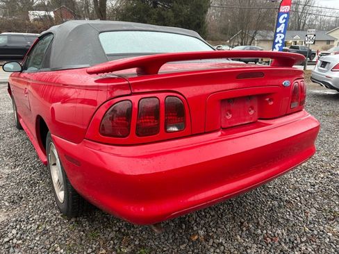 Used 1995 Ford Mustang Convertible image 3