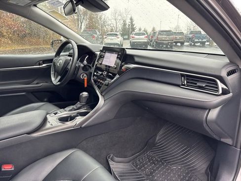 Used 2024 Toyota Camry SE image 26
