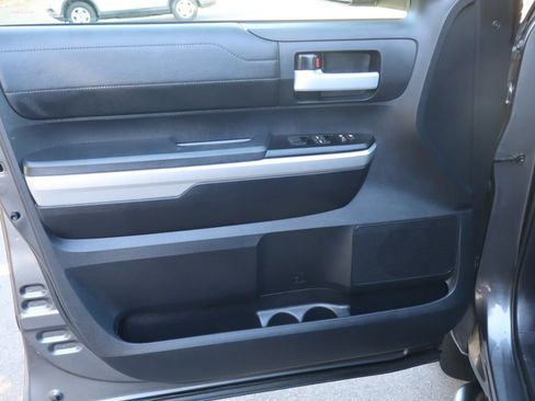 Used 2016 Toyota Tundra Limited w/ Limited Premium Package image 25