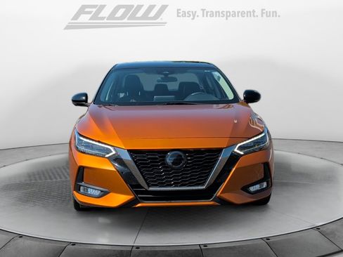 Used 2022 Nissan Sentra SR w/ SR Premium Package FWD image 3