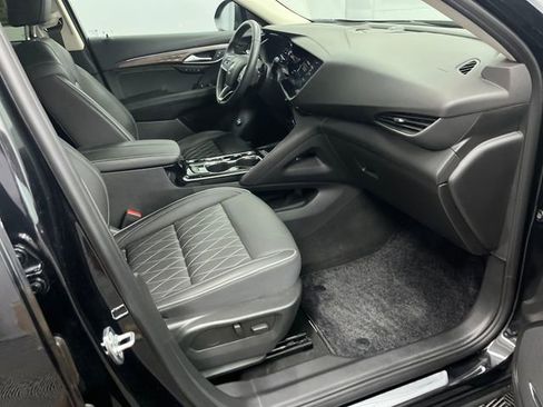 Used 2023 Buick Envision Avenir AWD/4WD image 32