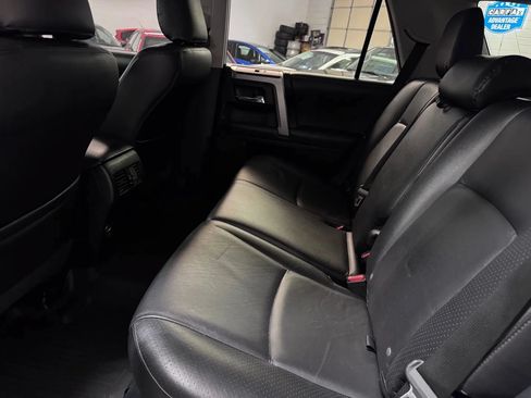 Used 2014 Toyota 4Runner SR5 RWD image 15
