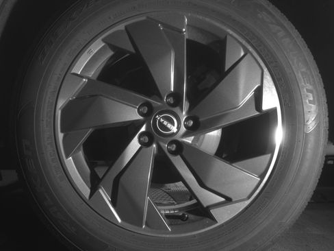 Used 2025 Nissan Rogue SV image 14