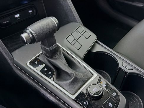 Used 2024 Kia Sportage LX FWD image 19