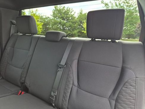 Used 2026 Toyota Tundra SR5 w/ SR5 Convenience Package AWD/4WD image 27