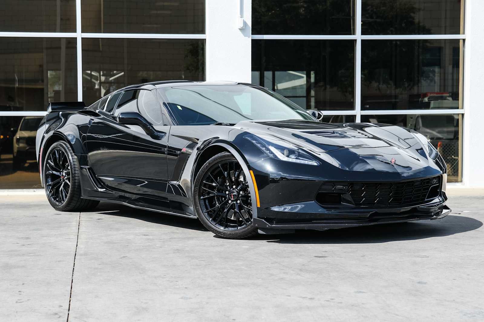 Used 2016 Chevrolet Corvette Z06 w/ 2LZ Preferred Equipment Group RWD image 7