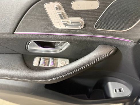 Used 2025 Mercedes-Benz GLE 350 4MATIC image 16