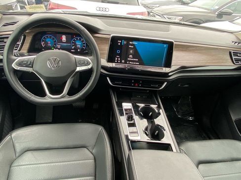 Certified 2024 Volkswagen Atlas SEL image 9