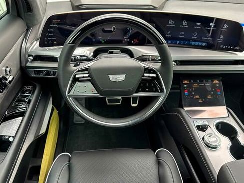 New 2026 Cadillac Vistiq Platinum image 14