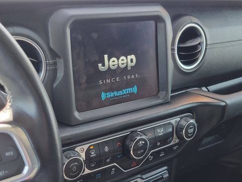 Used 2021 Jeep Wrangler Unlimited Sahara w/ Cold Weather Group image 13