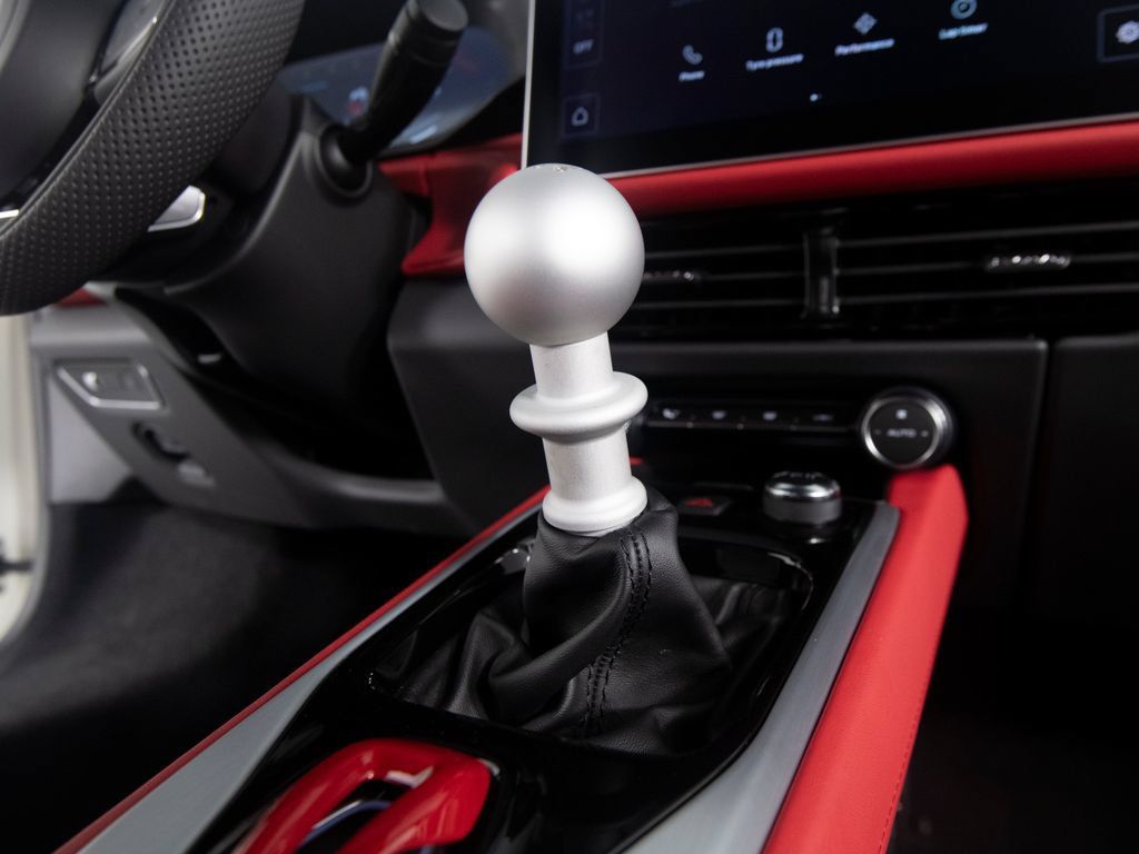 Used 2025 Lotus Emira RWD image 31