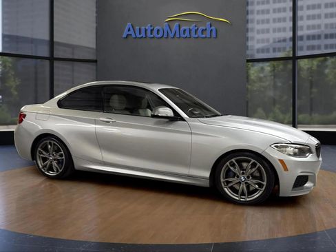 Used 2015 BMW M235i Coupe image 12