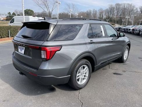 New 2026 Ford Explorer Active RWD image 6