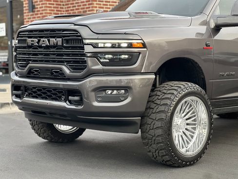 Used 2025 RAM 2500 Laramie image 36