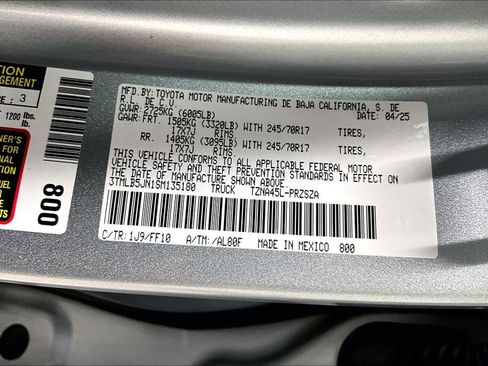Used 2025 Toyota Tacoma SR5 AWD/4WD image 41