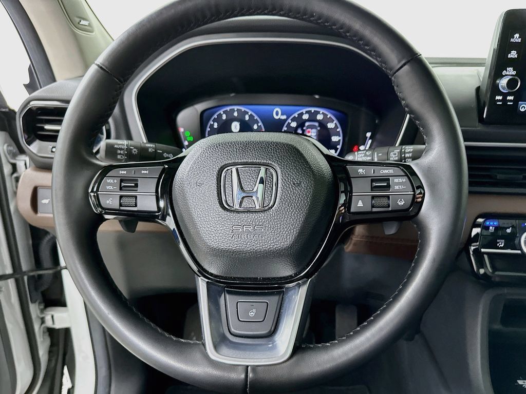 Certified 2025 Honda Pilot Elite image 18