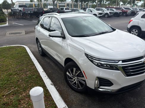 Used 2022 Chevrolet Equinox Premier image 17