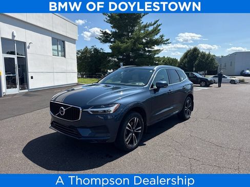 Used 2020 Volvo XC60 T5 Momentum w/ Protection Package AWD/4WD image 1