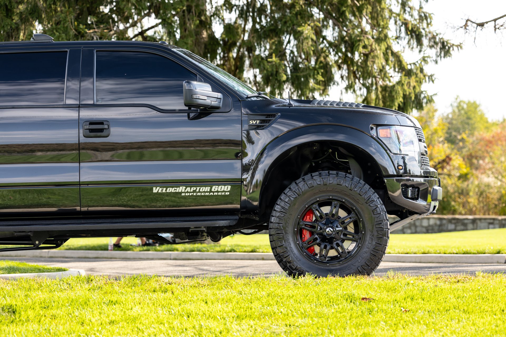 Used 2013 Ford F150 Raptor w/ Luxury Equipment Group AWD/4WD image 19