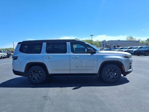 New 2026 Jeep Grand Wagoneer 4WD image 2
