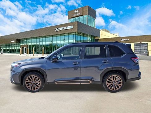 Used 2025 Subaru Forester Sport image 8