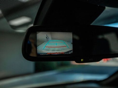 Used 2018 Toyota C-HR XLE image 18