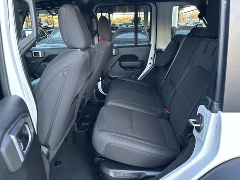 Used 2023 Jeep Wrangler Unlimited w/ Dual Top Group image 12