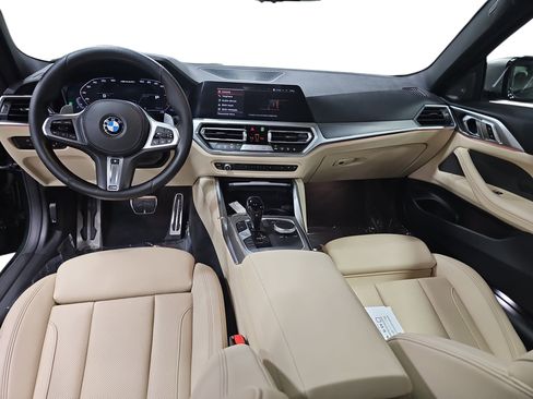 Used 2022 BMW M440i Coupe w/ Premium Package image 9