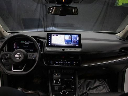 Used 2024 Nissan Rogue Platinum w/ Platinum Premium Package image 23