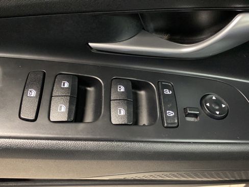 Certified 2023 Hyundai Elantra SEL FWD image 21