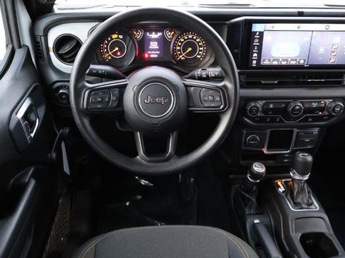 Used 2024 Jeep Wrangler Unlimited Sport AWD/4WD image 14