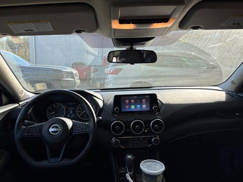 Used 2024 Nissan Sentra S image 7