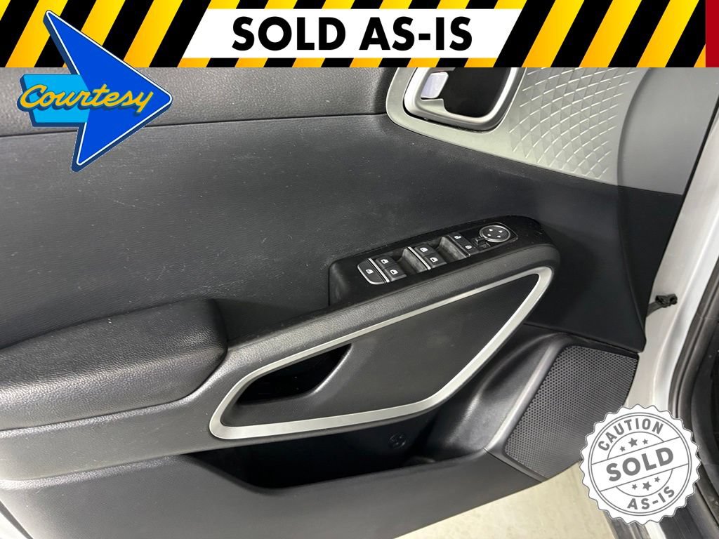 Used 2021 Kia Soul LX FWD image 13