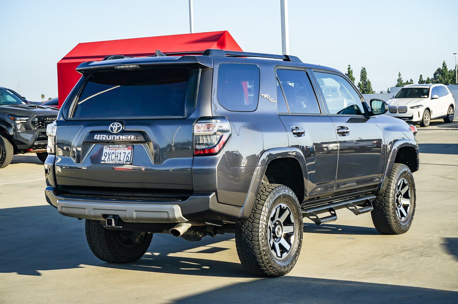 Used 2021 Toyota 4Runner TRD Off-Road Premium w/ Moonroof Package AWD/4WD image 2