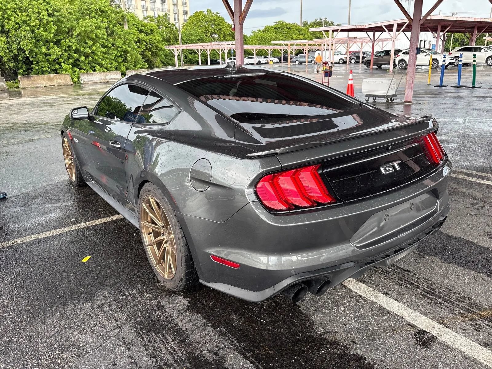 Used 2020 Ford Mustang GT Premium RWD image 5
