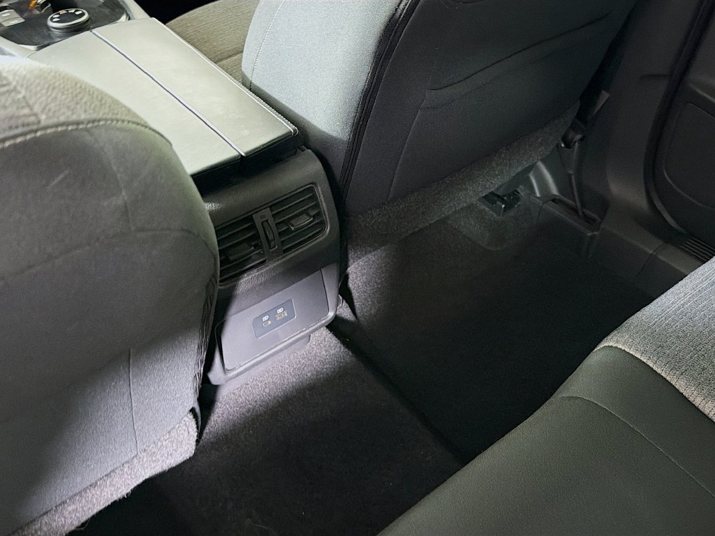 Used 2023 Nissan Rogue SV AWD/4WD image 26
