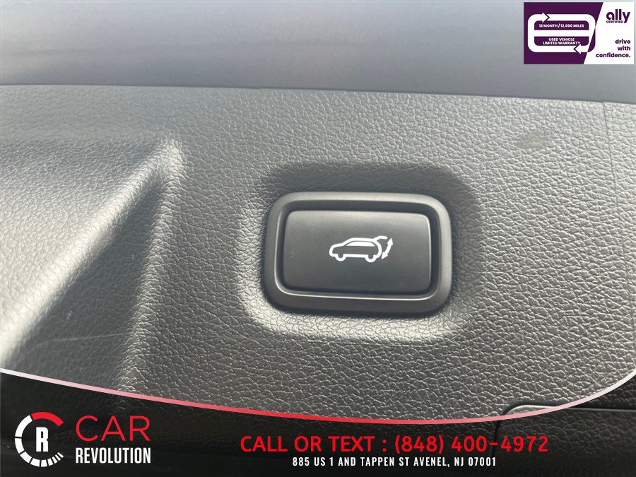 Used 2023 Hyundai Santa Fe SEL w/ Premium Package AWD/4WD image 10
