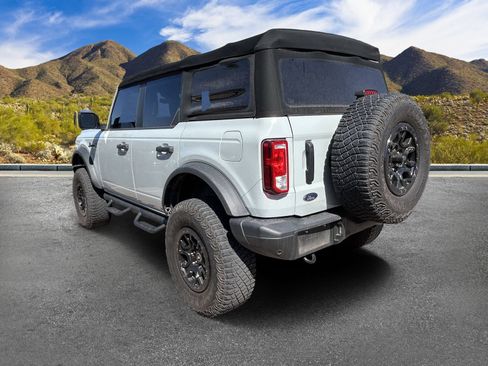 Used 2021 Ford Bronco Black Diamond AWD/4WD image 5