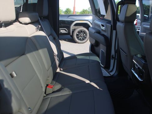 Used 2024 Chevrolet Silverado 1500 LTZ w/ LTZ Premium Package AWD/4WD image 36