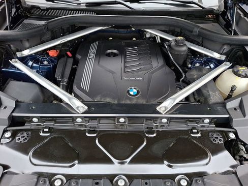Used 2020 BMW X5 xDrive40i w/ Convenience Package image 32