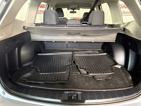 Used 2021 Subaru Forester AWD/4WD image 26