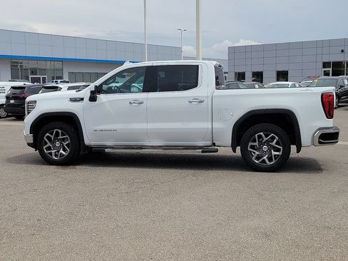 Used 2024 GMC Sierra 1500 SLT AWD/4WD image 7