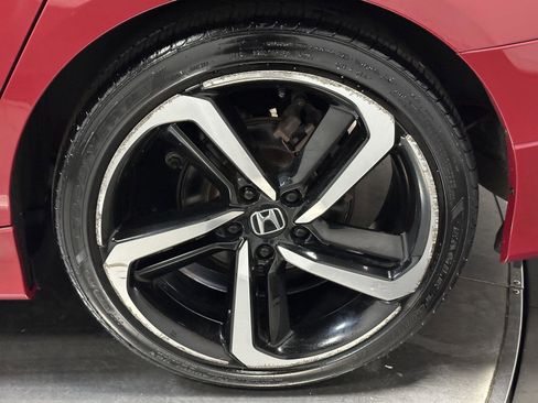 Certified 2018 Honda Accord Sport image 19