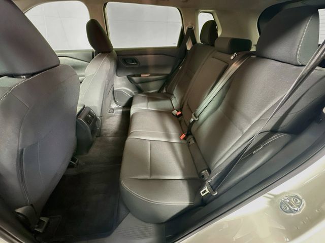 Used 2025 Nissan Rogue S FWD image 21