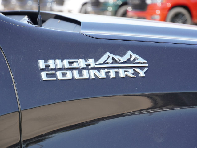 Used 2024 Chevrolet Silverado 1500 High Country w/ Technology Package AWD/4WD image 16