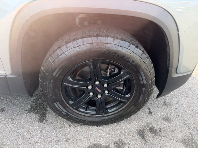 Used 2023 GMC Acadia AT4 w/ Preferred Package AWD/4WD image 9