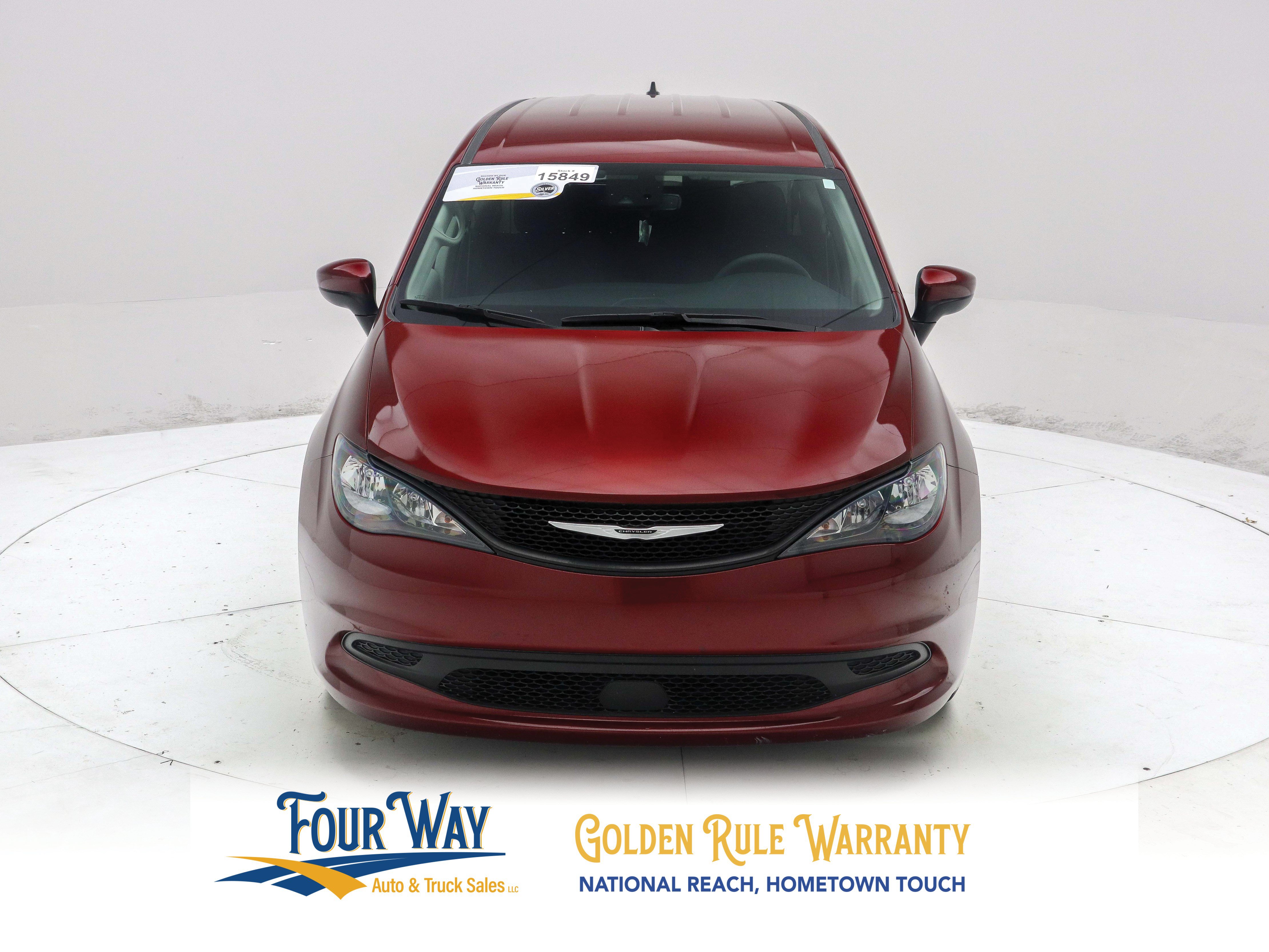 Used 2023 Chrysler Voyager LX FWD image 10