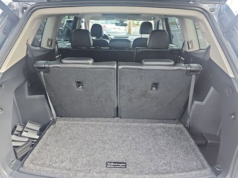 Used 2022 Volkswagen Atlas SEL Premium image 15